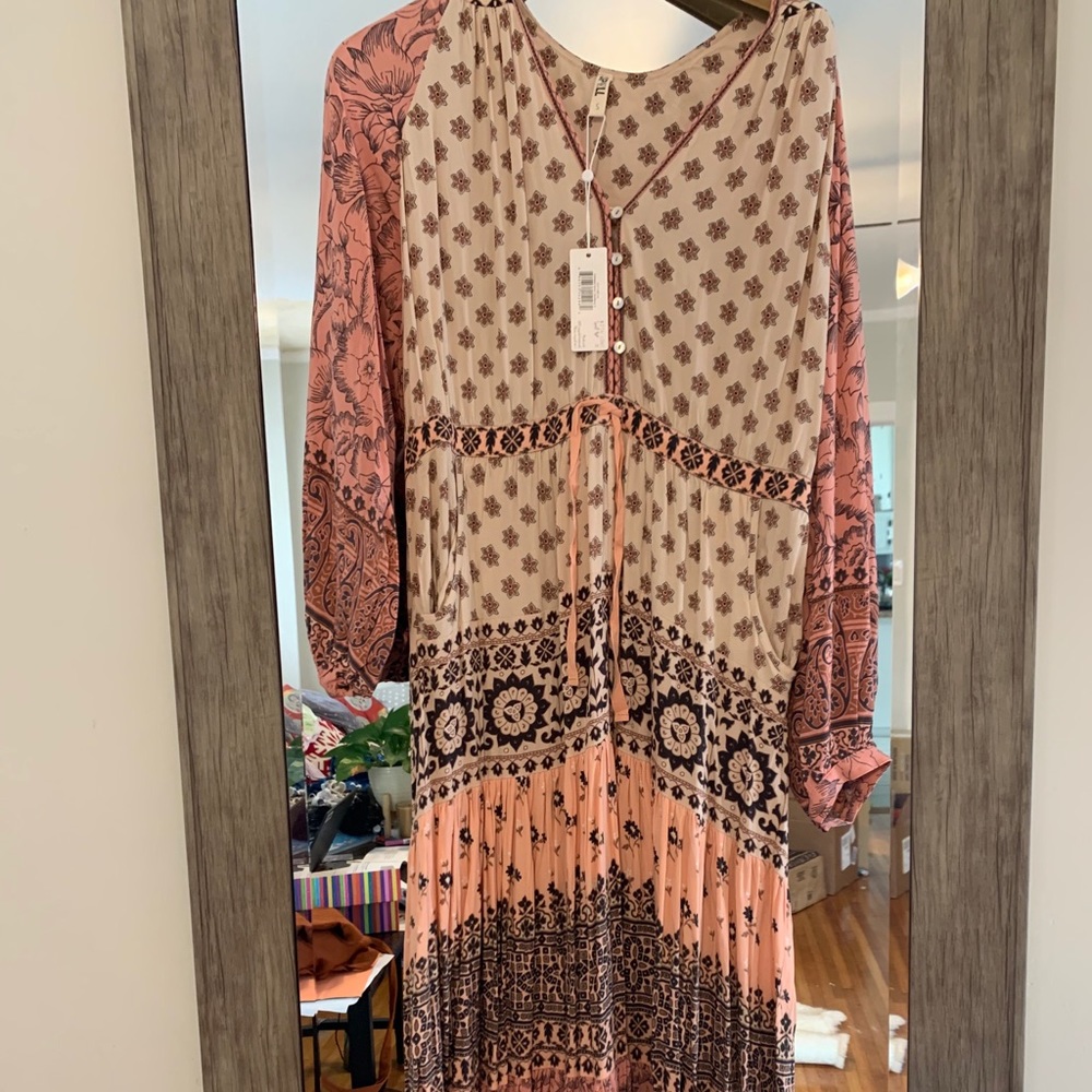 NWT lionheart gown S